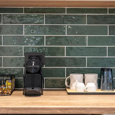 Soleluna 1-on The Beach-hot Tub-smart Apartment Kos Town