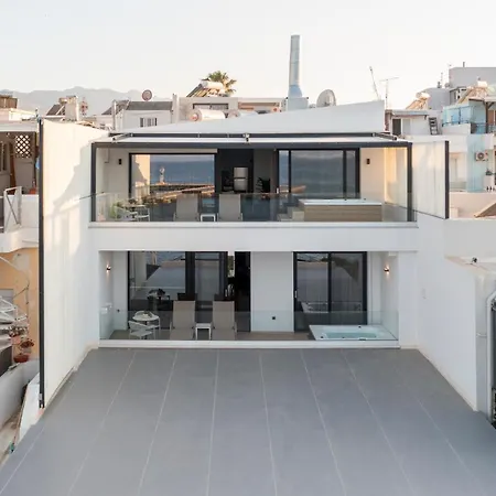 Soleluna 1-on The Beach-hot Tub-smart דירה