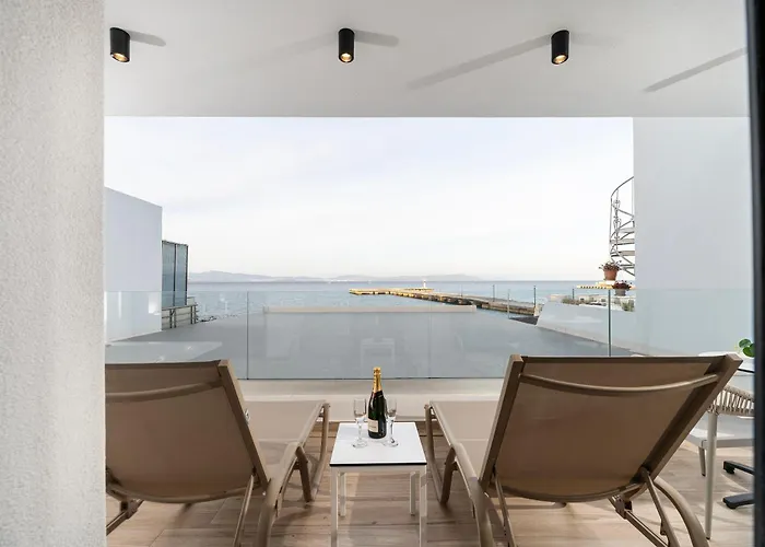 Soleluna 1-on The Beach-hot Tub-smart