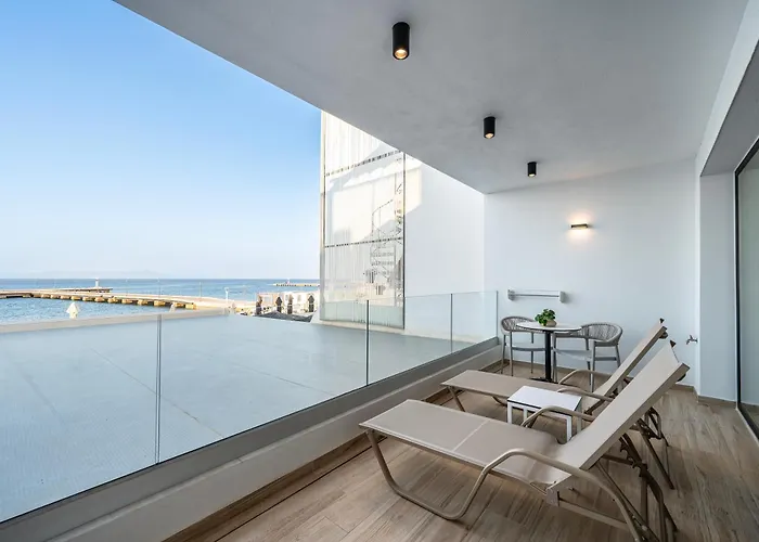 Lägenhet Soleluna 1-on The Beach-hot Tub-smart *