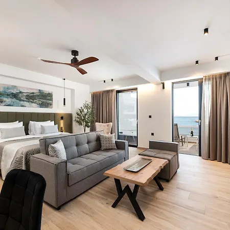 Soleluna 1-on The Beach-hot Tub-smart Appartamento