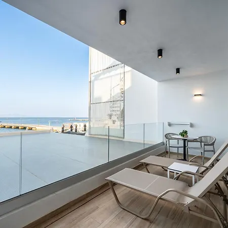 Lejlighed Soleluna 1-on The Beach-hot Tub-smart *