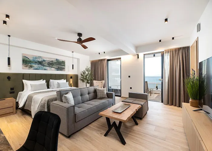 Soleluna 1-on The Beach-hot Tub-smart Apartamento